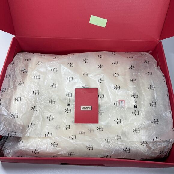 NIB •HUNTER BOOTS - Women's Intrepid Tall Snow Boot - Winter boots Size: 8 - Picture 10 of 11